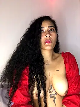 Snapshot of jaderossxx chatting on 12/08/24, 12:29 jaderossxx online show from 12/08/24, 12:29
