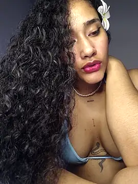 Snapshot of jaderossxx chatting on 05/28/26, 04:21 jaderossxx online show from 05/28/26, 04:21
