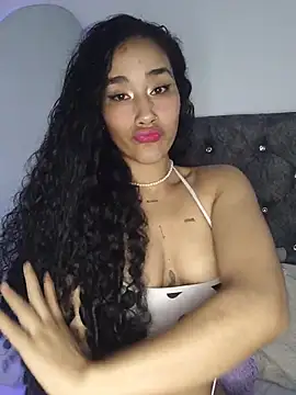 Snapshot of jaderossxx chatting on 07/03/26, 05:19 jaderossxx online show from 07/03/26, 05:19