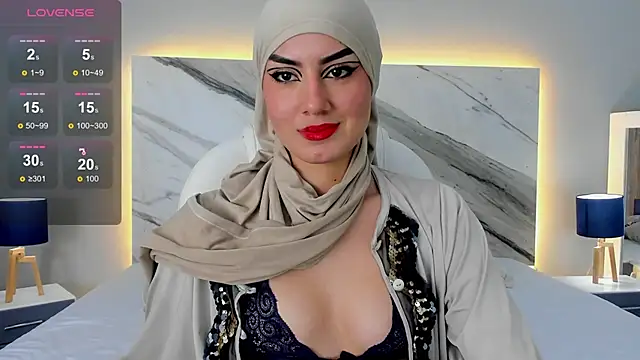 fatimarab online show from 02/17/25, 10:47