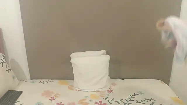 Snapshot of kimberlyjamexxx chatting on 10/12/25, 03:16 kimberlyjamexxx online show from 10/12/25, 03:16