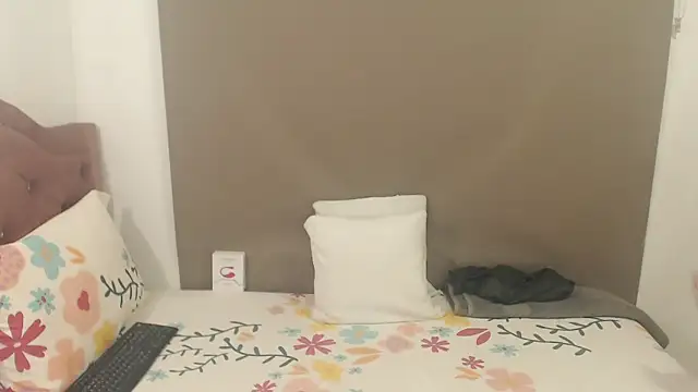 kimberlyjamexxx online show from 12/05/25, 02:53