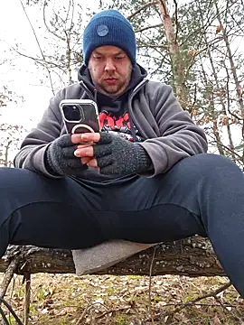 PupW0lfy online show from 02/03/25, 11:42