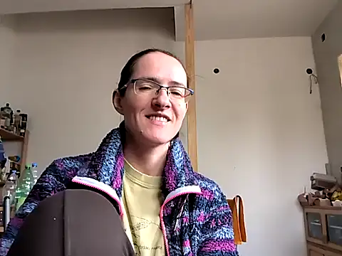 Snapshot of Milky_hairy_mommy chatting on 02/27/25, 07:23 Milky hairy mommy online show from 02/27/25, 07:23