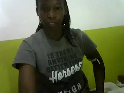 Snapshot of Claris2 chatting on 03/02/25, 03:13 Claris2 online show from 03/02/25, 03:13