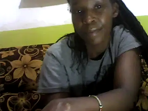 Snapshot of Claris2 chatting on 03/06/25, 01:27 Claris2 online show from 03/06/25, 01:27