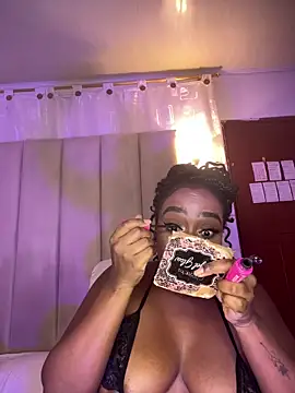 Britanymooree online show from 03/18/26, 08:56