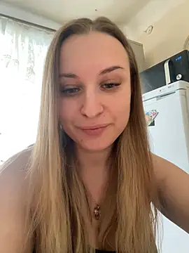 Snapshot of OlgaBuzzz chatting on 01/08/25, 07:45 OlgaBuzzz online show from 01/08/25, 07:45