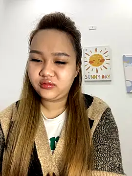 Odette68 online show from 12/02/25, 11:45