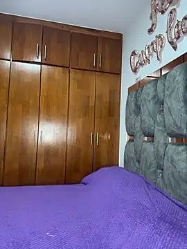 Veronica isaza   online show from 03/21/26, 03:33