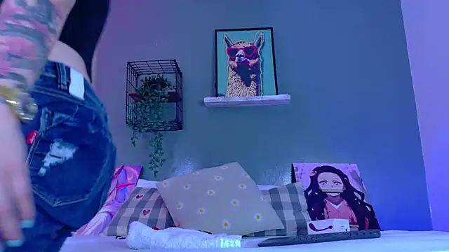 AmbarHills 1 online show from 12/16/25, 11:37