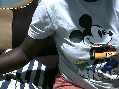 Snapshot of sweet_gal01 chatting on 02/28/26, 12:22 sweet gal01 online show from 02/28/26, 12:22