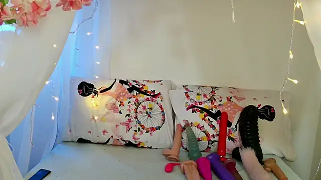 Snapshot of Ivanna_Bruner chatting on 02/16/25, 10:10 Ivanna Bruner online show from 02/16/25, 10:10