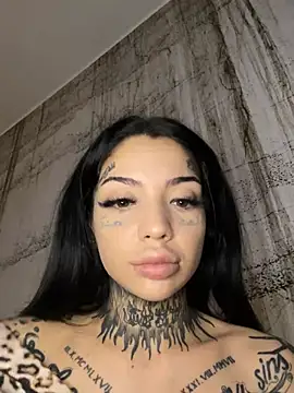 CreamyInkky  online show from 01/25/25, 04:03