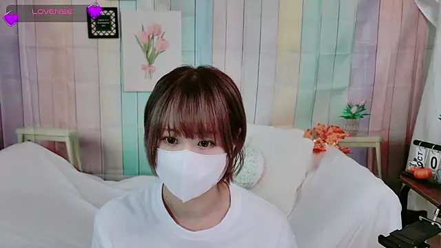 Snapshot of SERA-xx- chatting on 10/07/25, 12:41 SERA-xx- online show from 10/07/25, 12:41