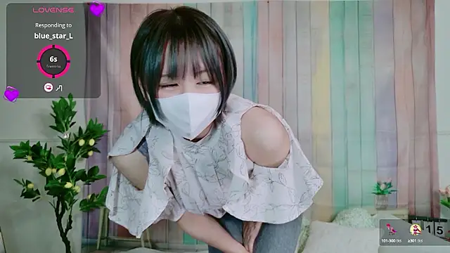 Snapshot of SERA-xx- chatting on 10/15/25, 01:06 SERA-xx- online show from 10/15/25, 01:06