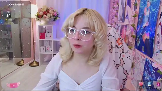 Coconut Mia online show from 09/26/25, 01:48