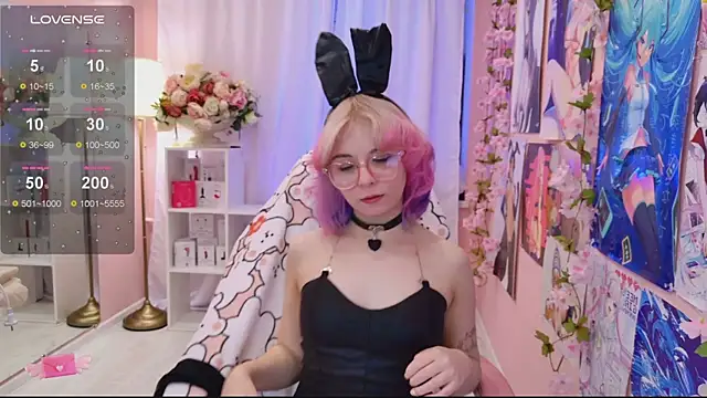 Coconut Mia online show from 09/30/25, 04:12