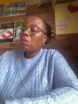 Nomthie online show from 03/21/26, 06:40