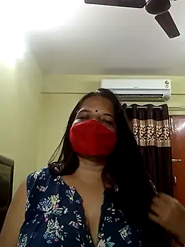 Snapshot of IndianAngle chatting on 12/19/24, 10:10 IndianAngle online show from 12/19/24, 10:10