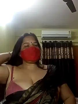 Snapshot of IndianAngle chatting on 12/22/24, 04:06 IndianAngle online show from 12/22/24, 04:06