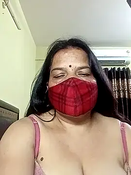 Snapshot of IndianAngle chatting on 02/15/25, 09:15 IndianAngle online show from 02/15/25, 09:15