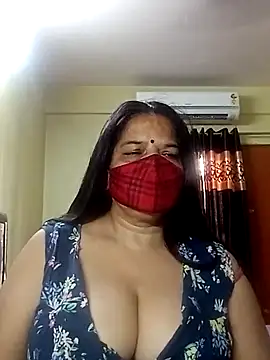 Snapshot of IndianAngle chatting on 03/02/25, 04:28 IndianAngle online show from 03/02/25, 04:28
