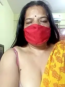 Snapshot of IndianAngle chatting on 03/11/25, 07:58 IndianAngle online show from 03/11/25, 07:58