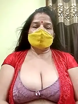Snapshot of IndianAngle chatting on 10/02/25, 08:27 IndianAngle online show from 10/02/25, 08:27
