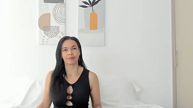 Evawalker  online show from 09/20/25, 03:24