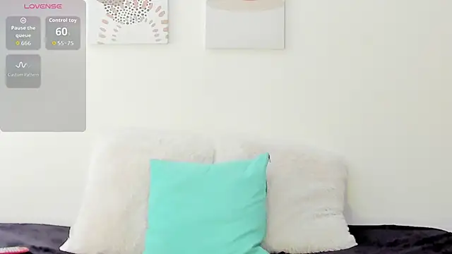 Evawalker  online show from 01/14/26, 04:01