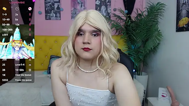 Snapshot of Aidan_twink chatting on 03/02/25, 10:48 Aidan twink online show from 03/02/25, 10:48