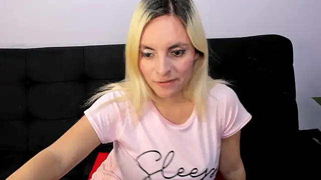 Kathia Brooks  online show from 01/07/25, 07:38