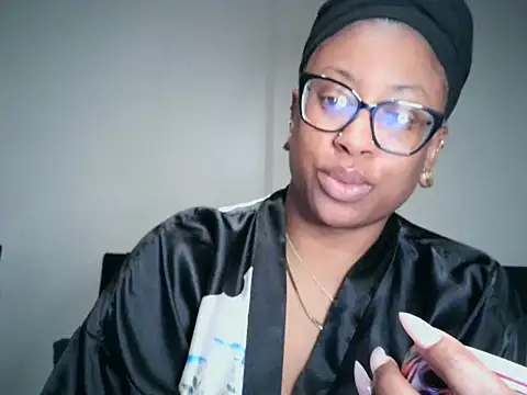 Nyxie Chaos online show from 03/16/26, 02:43