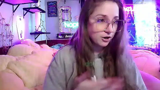 mirannacult online show from 02/23/25, 04:57