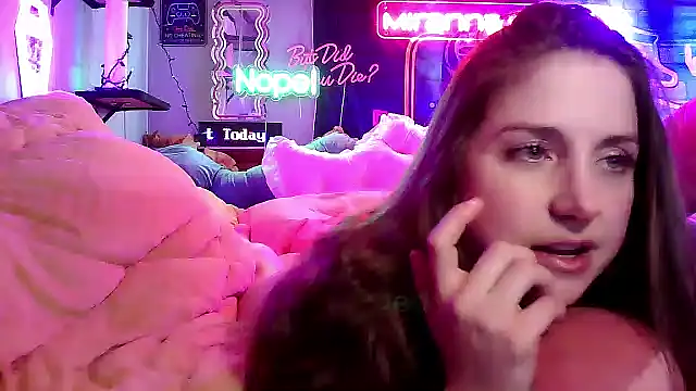 mirannacult online show from 02/24/25, 08:36