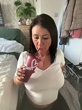 Naughtynanny75 online show from 12/10/24, 01:22