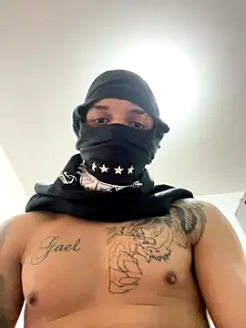 Snapshot of Brito06 chatting on 09/25/25, 04:38 Brito06 online show from 09/25/25, 04:38