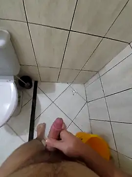 Snapshot of novinho_rosado chatting on 12/28/24, 04:52 novinho rosado online show from 12/28/24, 04:52