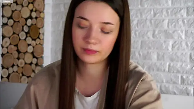 LowOncoming online show from 10/11/25, 03:28