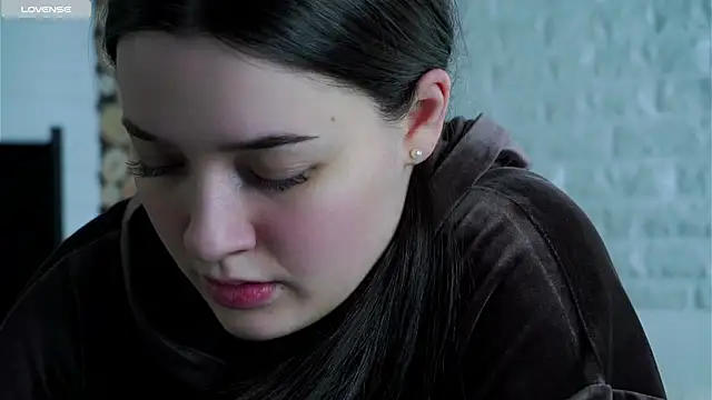 LowOncoming online show from 04/01/26, 02:12