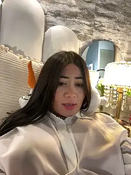  MadiLee  online show from 12/04/24, 05:27