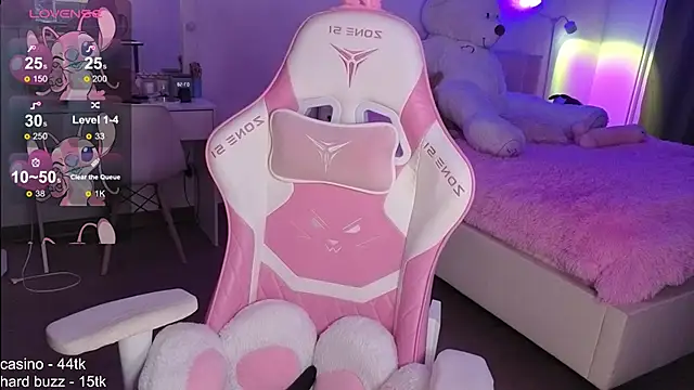 Snapshot of molly_murrrr chatting on 10/28/25, 02:59 molly murrrr online show from 10/28/25, 02:59