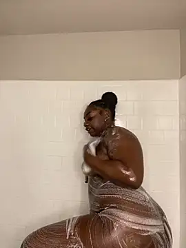 LillShayy online show from 12/07/24, 10:50