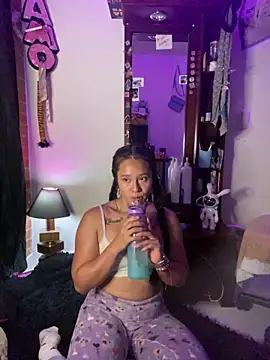 Snapshot of iam_valery chatting on 09/16/25, 07:15 iam valery online show from 09/16/25, 07:15