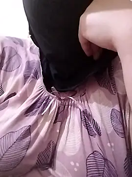 Snapshot of mohra30 chatting on 03/07/25, 08:33 mohra30 online show from 03/07/25, 08:33