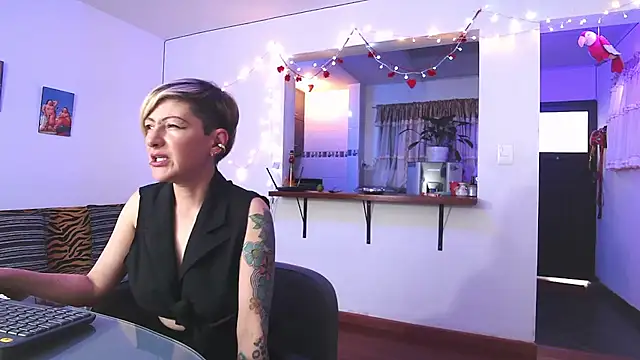 Maria fernandaxxx  online show from 02/15/25, 03:39