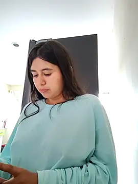  maiahairy  online show from 11/17/25, 08:36