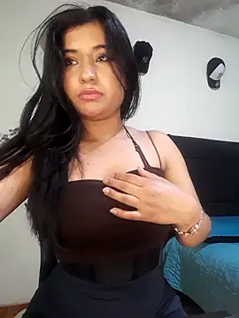 Snapshot of yuliparis chatting on 09/23/25, 03:53 yuliparis online show from 09/23/25, 03:53