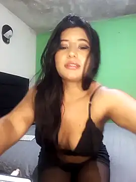 Snapshot of yuliparis chatting on 09/30/25, 07:02 yuliparis online show from 09/30/25, 07:02